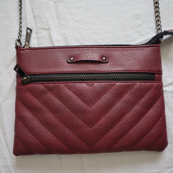 Mix No. 6 Crossbody Bag Chevron Chain Burgundy - Picture 2 of 10